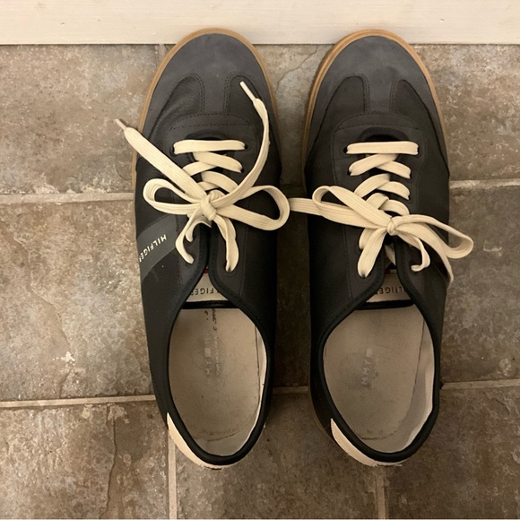 Tommy Hilfiger Black and White Sneakers - Picture 4 of 7